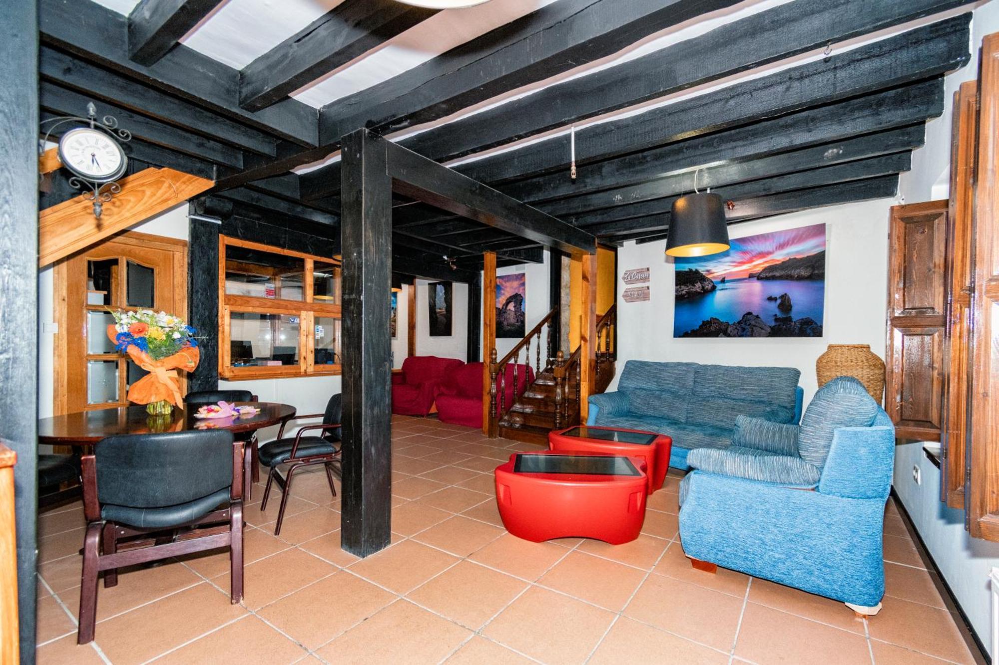Albergue Santa Marina Buelna Exterior foto